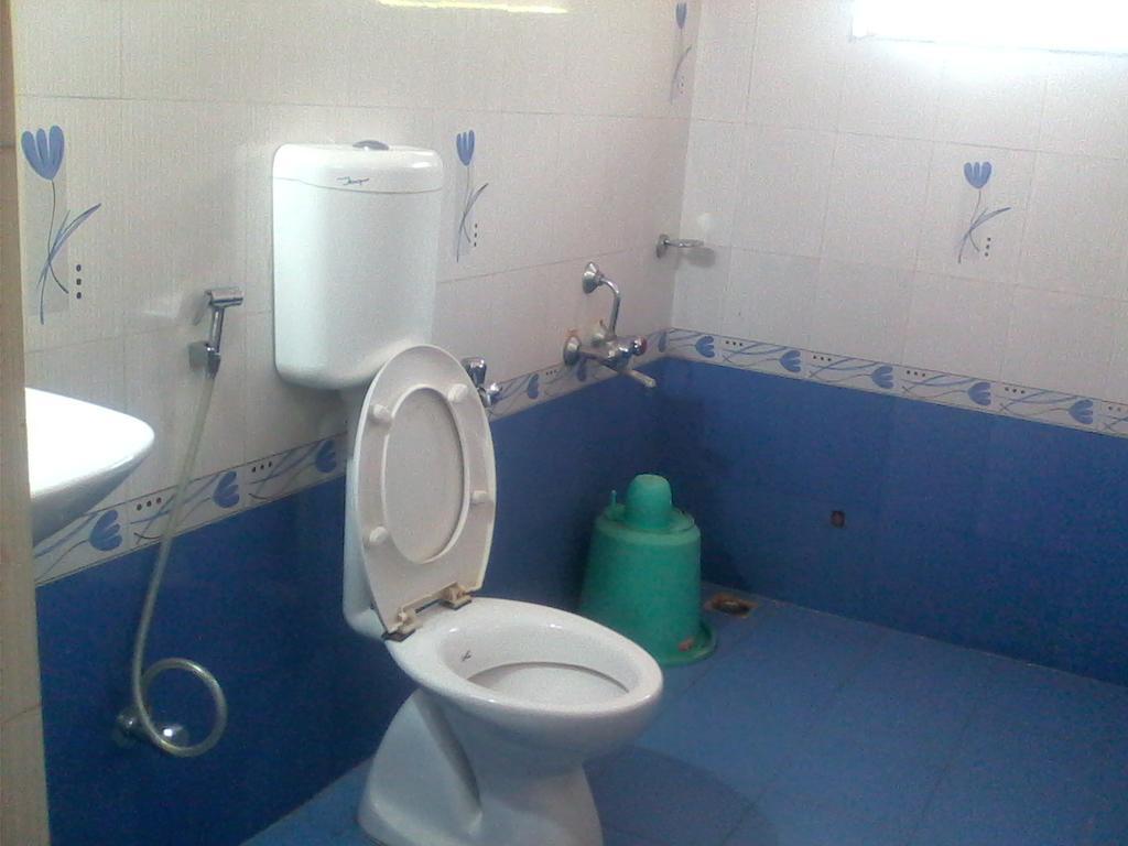Hotel Pasuparthy Residency Τιρουπάτι Δωμάτιο φωτογραφία